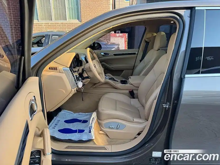 Porsche Cayenne 2013 3.0 Автомат в Москве № 187202, фото 6