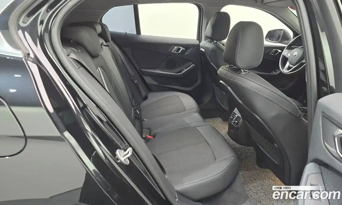 BMW 1-Series 2024 2.0 Автомат в Москве № 188723, фото 15