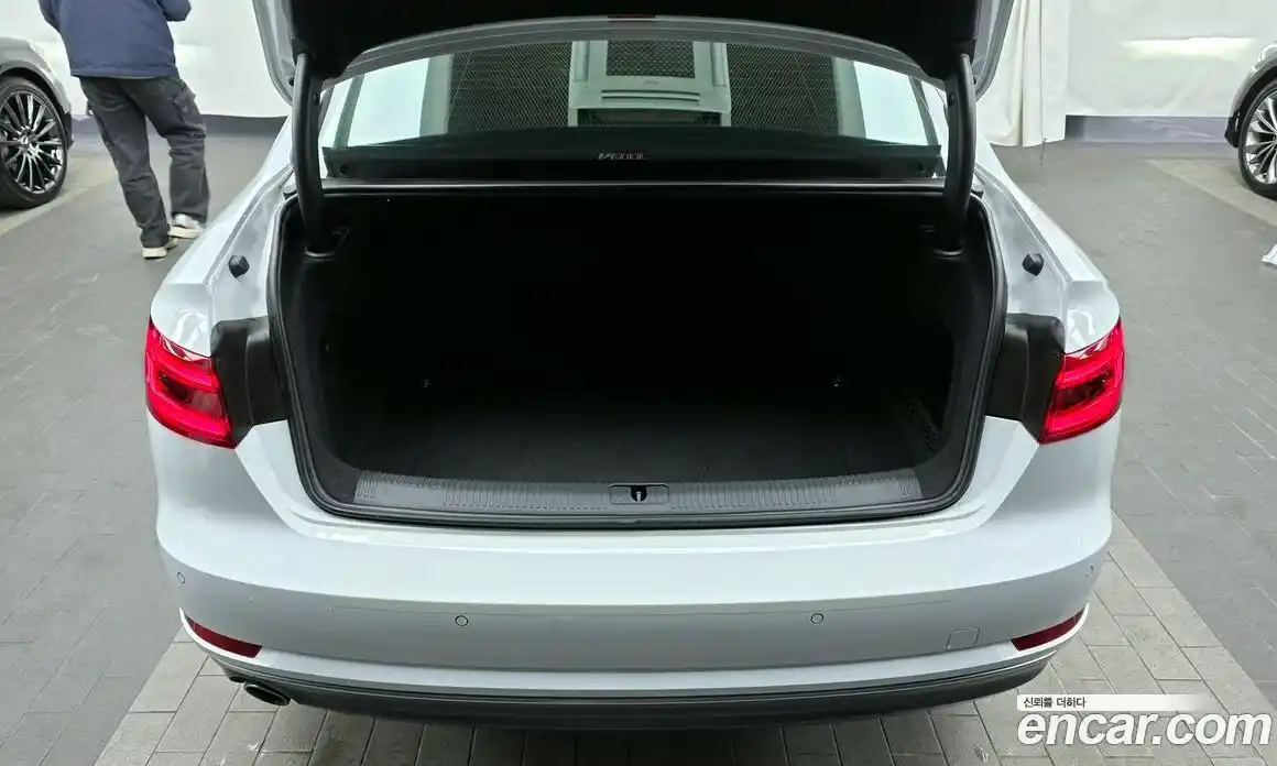 Audi A4 2018 2.0 Автомат в Москве № 193361, фото 18