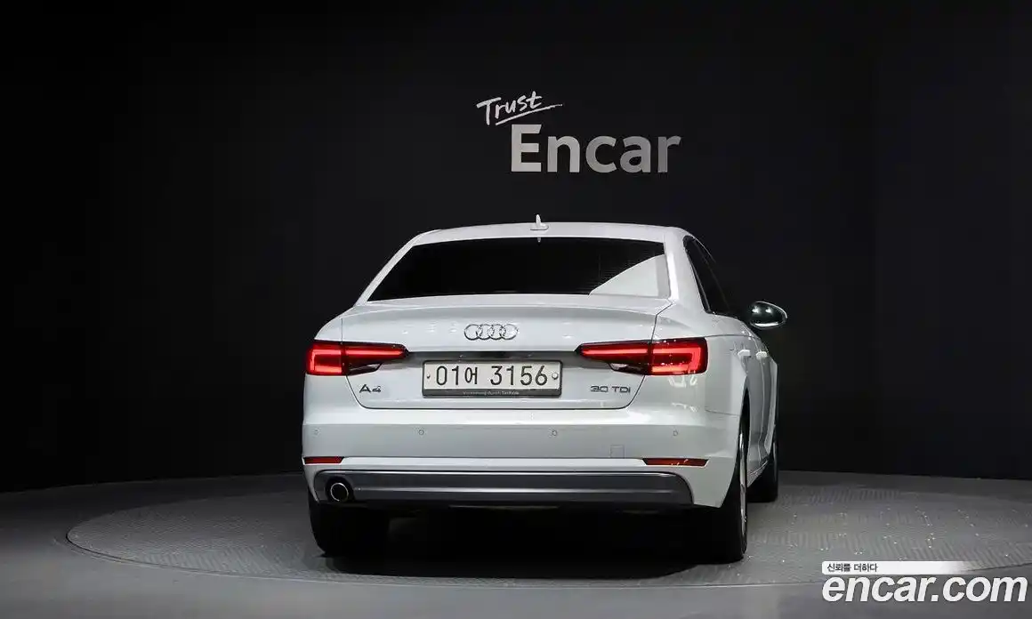 Audi A4 2018 2.0 Автомат в Москве № 193361, фото 2