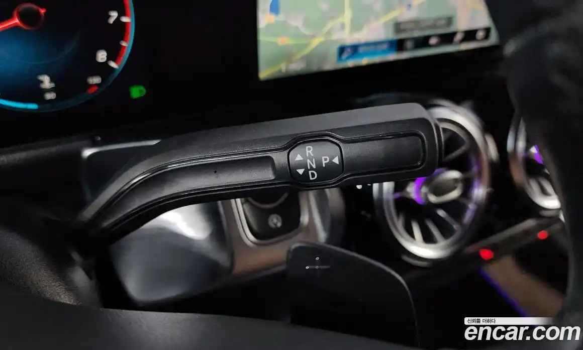 Mercedes-Benz GLB-Class 2021 2.0 Автомат в Москве № 194251, фото 4