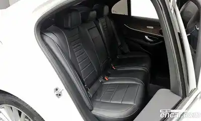 Mercedes-Benz E-Class 2022 2.0 Автомат в Москве № 194763, миниатюра 5