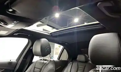 Mercedes-Benz E-Class 2022 2.0 Автомат в Москве № 194763, миниатюра 6