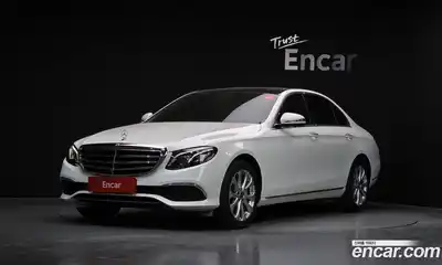 Mercedes-Benz E-Class 2019 2.0 Автомат в Москве № 195226, миниатюра 3