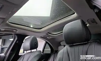 Mercedes-Benz E-Class 2019 2.0 Автомат в Москве № 195226, миниатюра 5