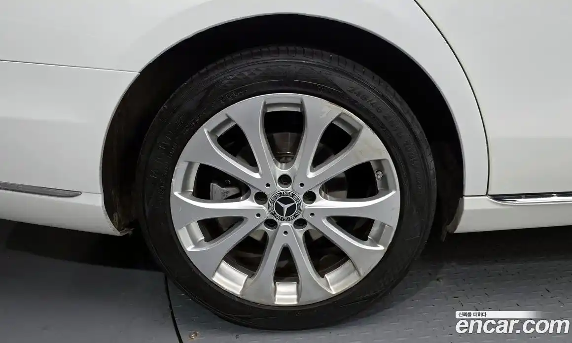 Mercedes-Benz E-Class 2019 2.0 Автомат в Москве № 195226, фото 7