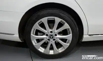 Mercedes-Benz E-Class 2019 2.0 Автомат в Москве № 195226, миниатюра 7