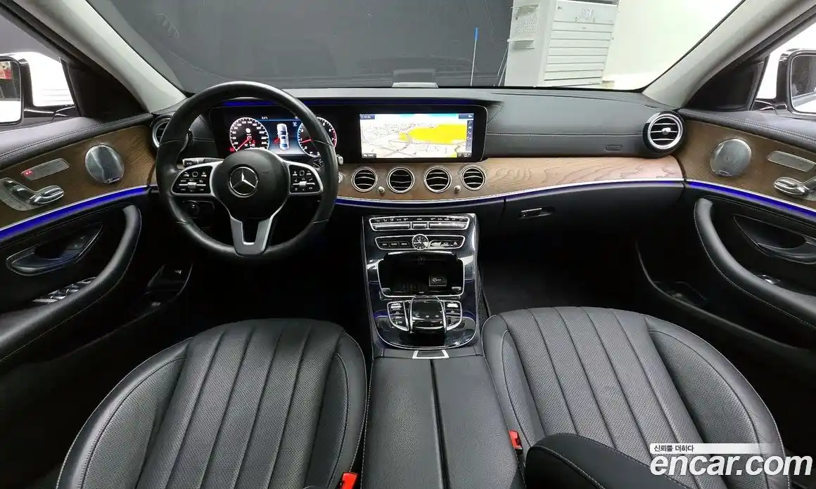 Mercedes-Benz E-Class 2019 2.0 Автомат в Москве № 195226, фото 10
