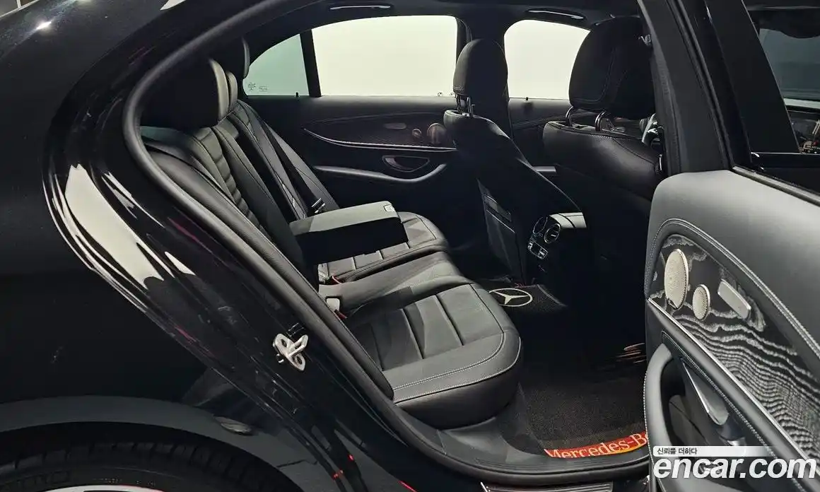 Mercedes-Benz E-Class 2023 2.0 Автомат в Москве № 195425, фото 16