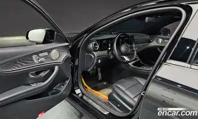 Mercedes-Benz E-Class 2023 2.0 Автомат в Москве № 195425, миниатюра 5