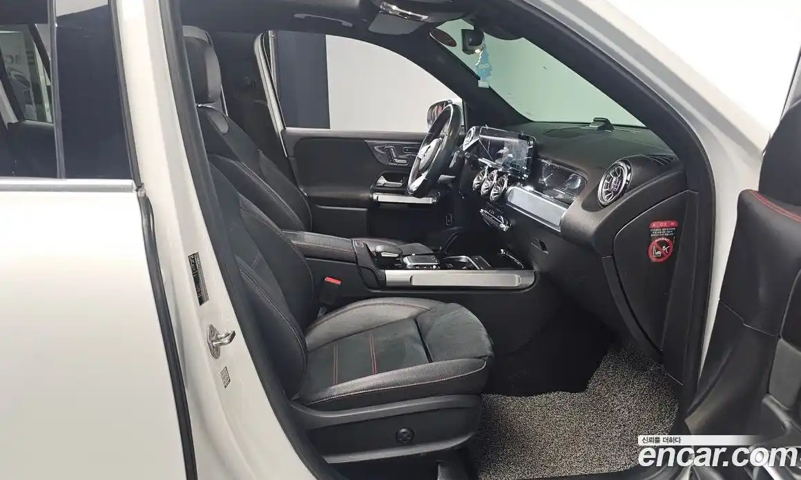 Mercedes-Benz GLB-Class 2021 2.0 Автомат в Москве № 195485, фото 11