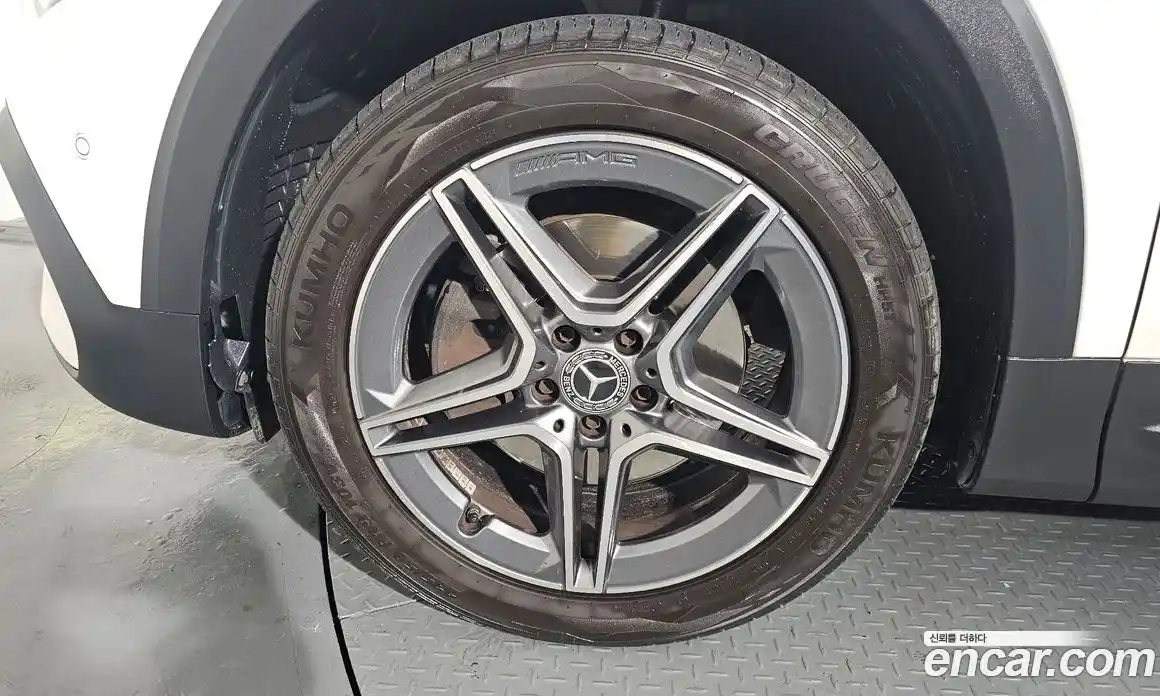 Mercedes-Benz GLB-Class 2021 2.0 Автомат в Москве № 195485, фото 5