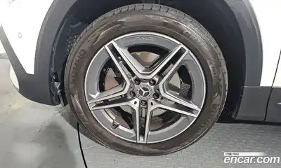 Mercedes-Benz GLB-Class 2021 2.0 Автомат в Москве № 195485, миниатюра 5