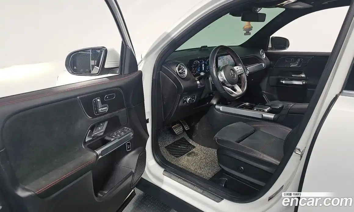 Mercedes-Benz GLB-Class 2021 2.0 Автомат в Москве № 195485, фото 10