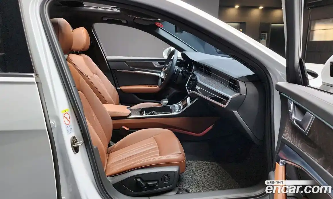 Audi A6 2023 2.0 Автомат в Москве № 196244, фото 17