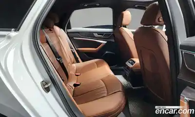 Audi A6 2023 2.0 Автомат в Москве № 196244, миниатюра 2