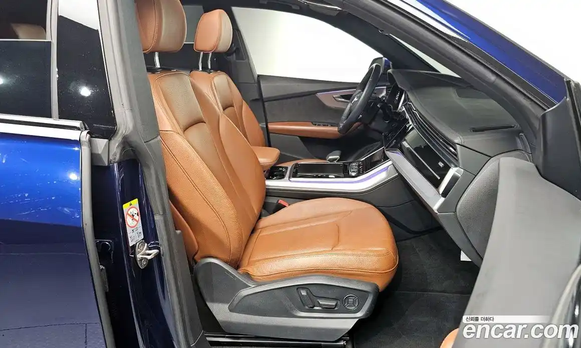 Audi Q8 2021 3.0 Автомат в Москве № 196307, фото 10