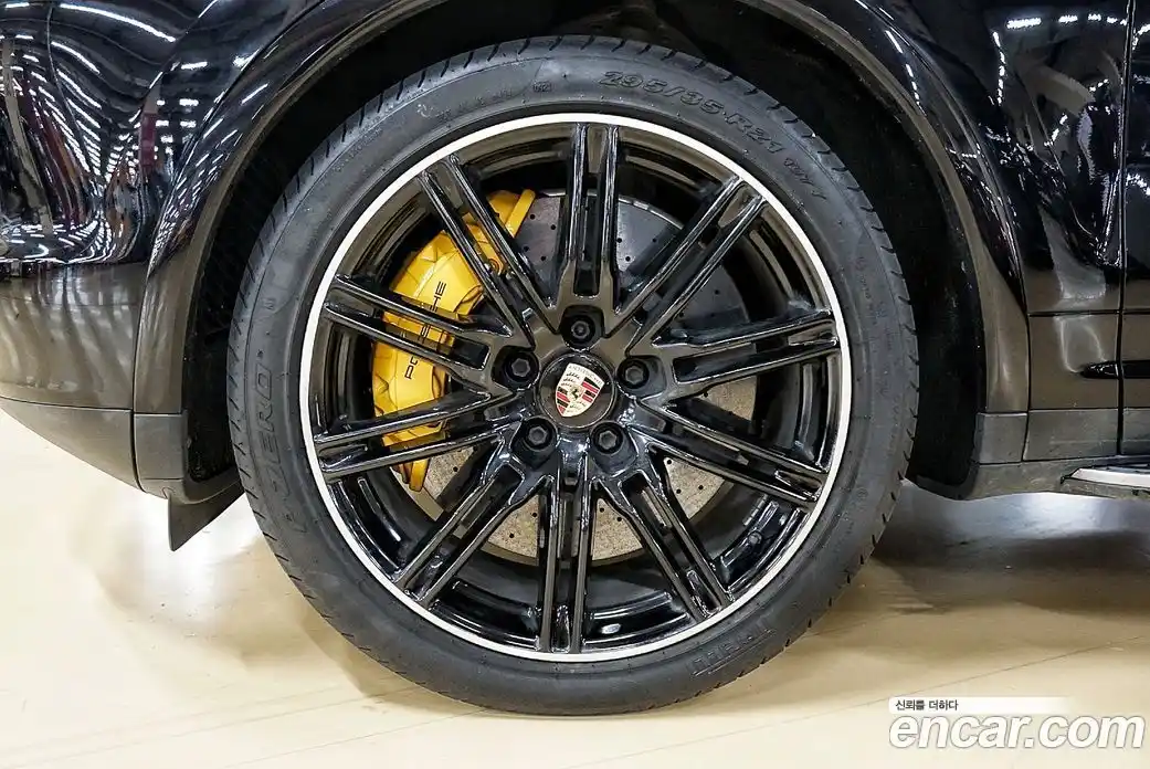 Porsche Cayenne 2014 4.8 Автомат в Москве № 198023, фото 5