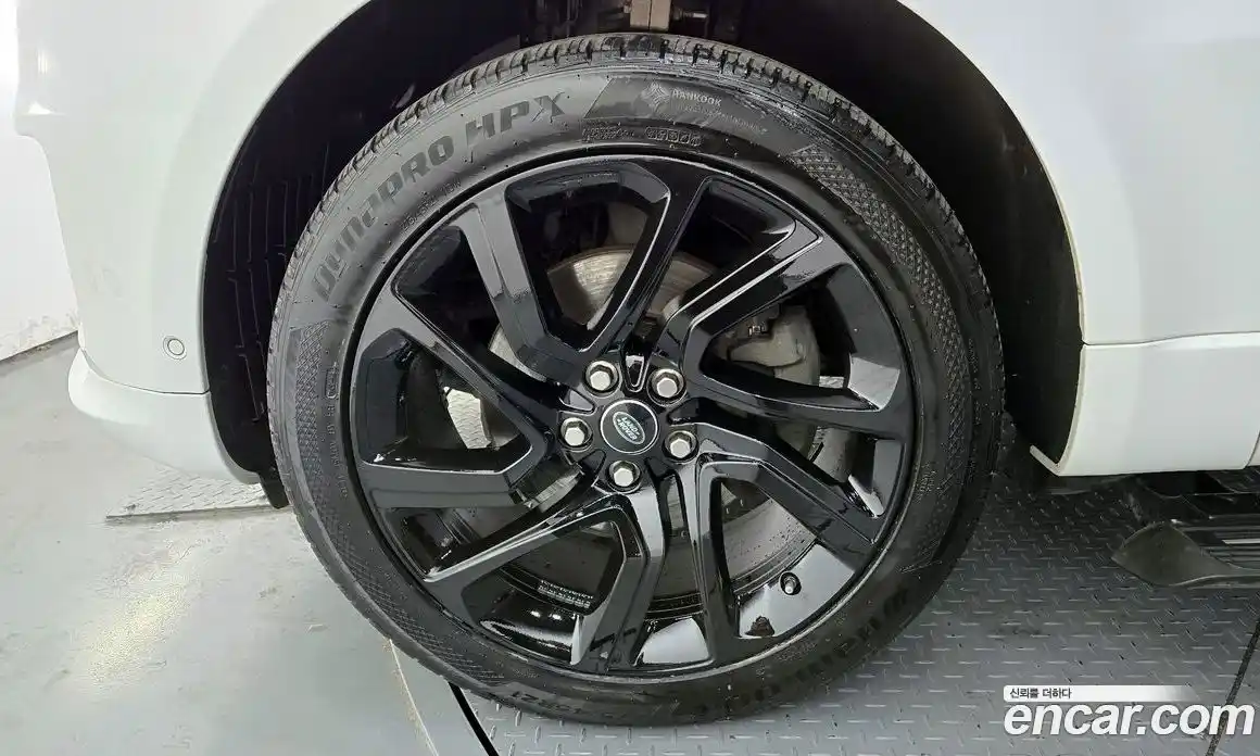 Land Rover Range-Rover Sport 2019 3.0 Автомат в Москве № 198123, фото 19