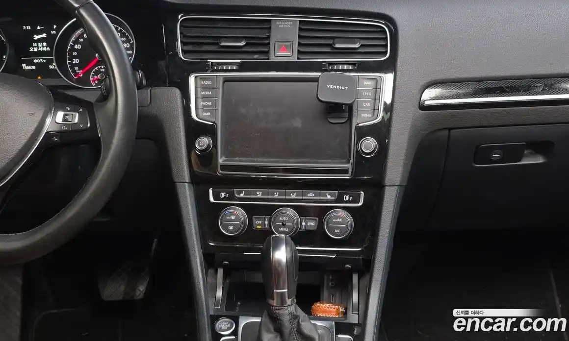 Volkswagen Golf 2016 2.0 Автомат в Москве № 199149, фото 1