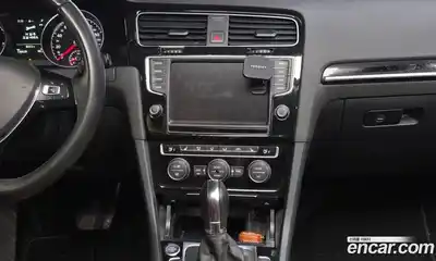 Volkswagen Golf, 2016