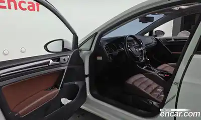 Volkswagen Golf 2016 2.0 Автомат в Москве № 199149, миниатюра 6