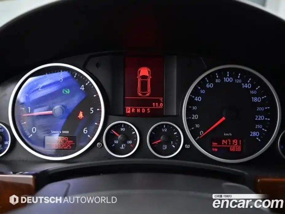 Volkswagen Touareg 2010 3.0 Автомат в Москве № 199191, фото 8