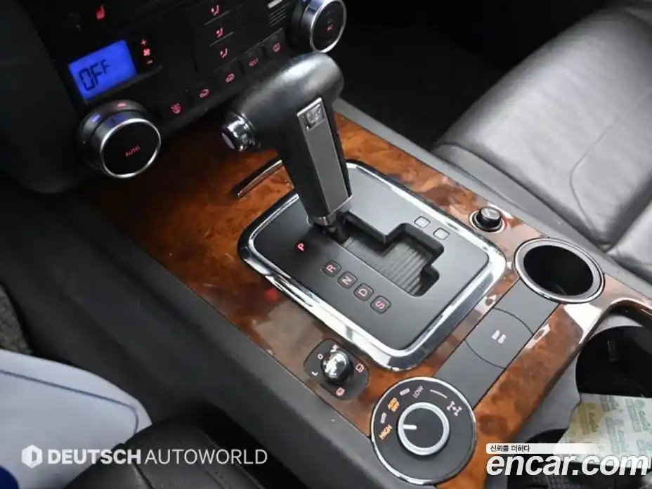 Volkswagen Touareg 2010 3.0 Автомат в Москве № 199191, фото 9