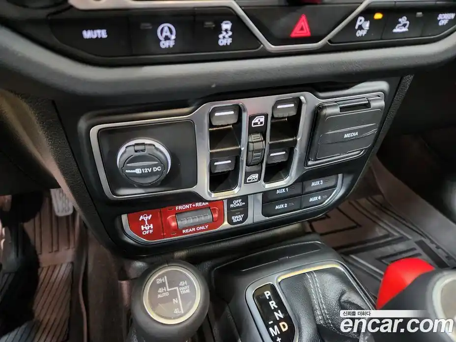 Jeep Wrangler 2024 2.0 Автомат в Москве № 199398, фото 13