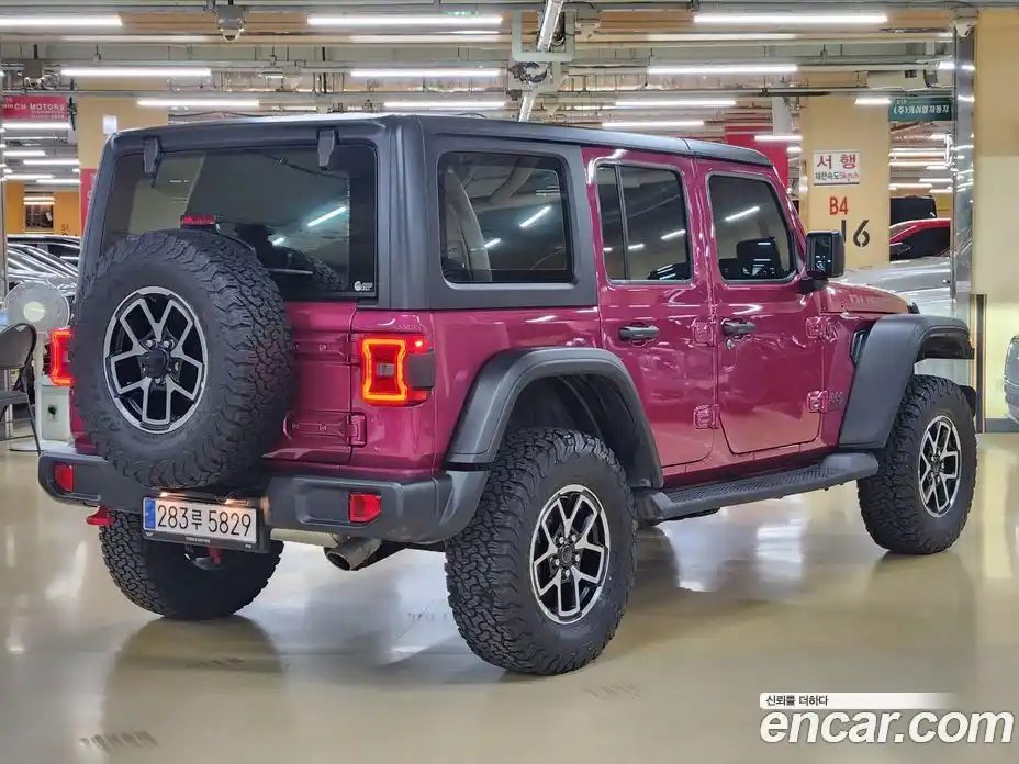 Jeep Wrangler 2024 2.0 Автомат в Москве № 199398, фото 4