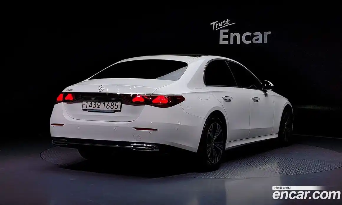 Mercedes-Benz E-Class 2025 2.0 Автомат в Москве № 205596, фото 18