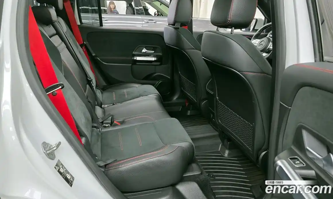 Mercedes-Benz GLB-Class 2021 2.0 Автомат в Москве № 206189, фото 12