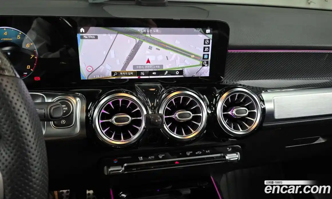 Mercedes-Benz GLB-Class 2021 2.0 Автомат в Москве № 206189, фото 14