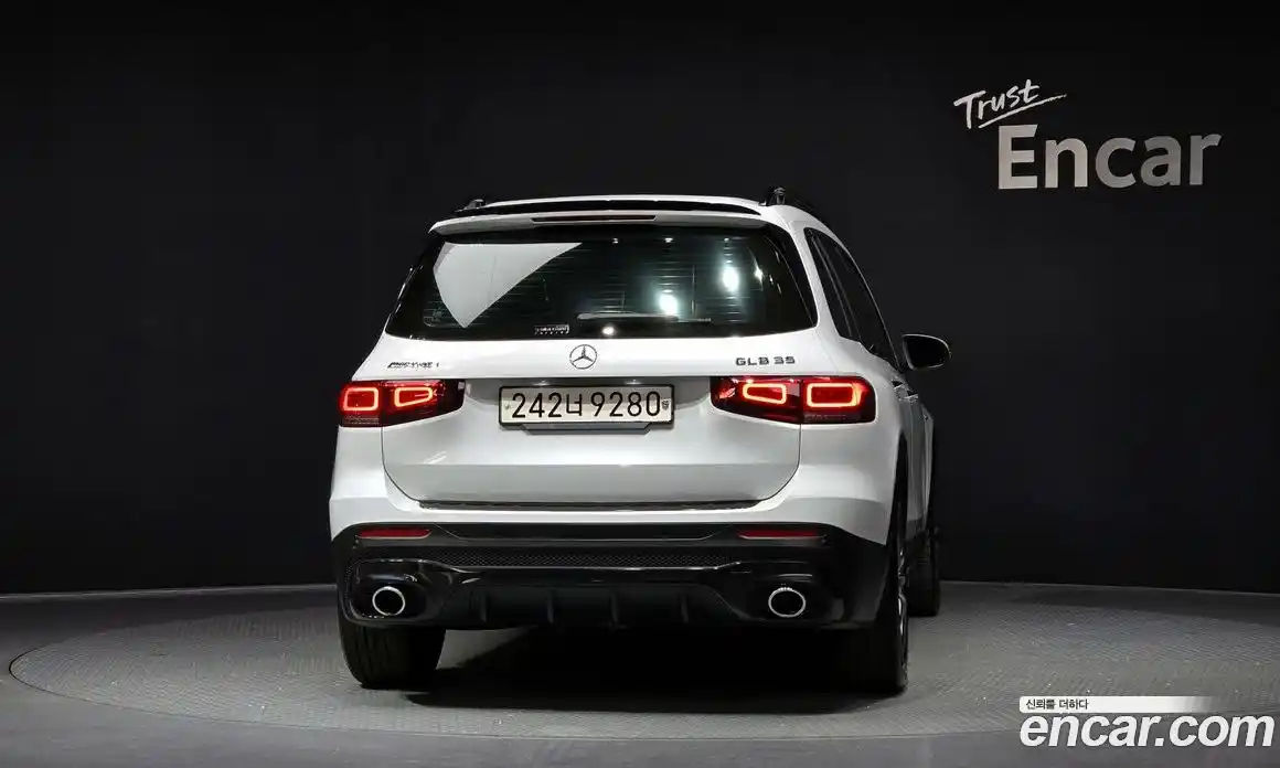 Mercedes-Benz GLB-Class 2021 2.0 Автомат в Москве № 206189, фото 4