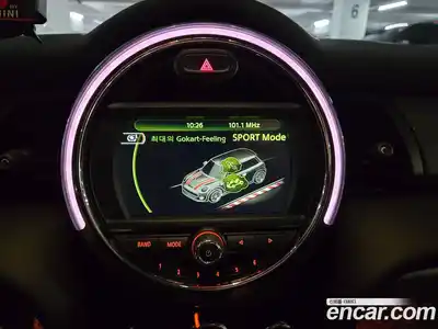 Mini Cooper 2018 1.5 Автомат в Москве № 208715, миниатюра 8