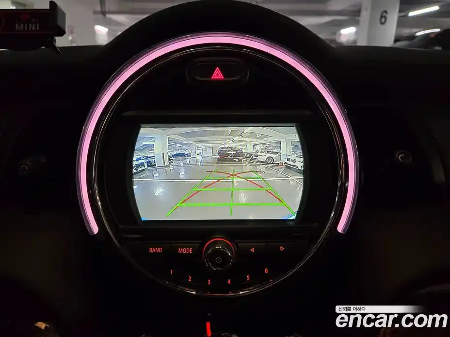 Mini Cooper 2018 1.5 Автомат в Москве № 208715, фото 10