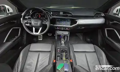 Audi Q3 2023 2.0 Автомат в Москве № 209134, миниатюра 2