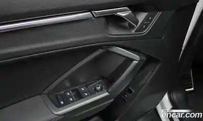 Audi Q3 2023 2.0 Автомат в Москве № 209134, миниатюра 5