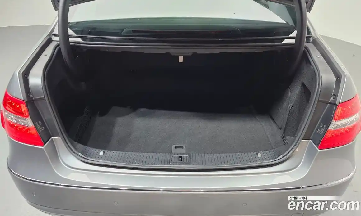 Mercedes-Benz E-Class 2013 3.5 Автомат в Москве № 209287, фото 11