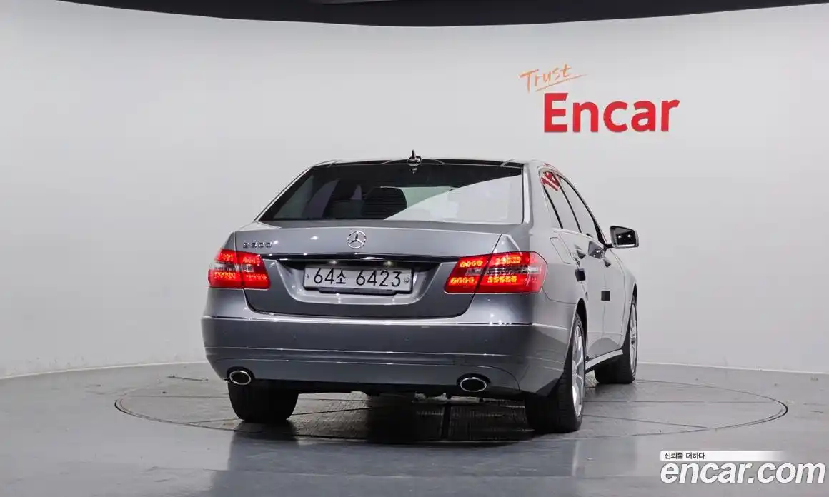 Mercedes-Benz E-Class 2013 3.5 Автомат в Москве № 209287, фото 20