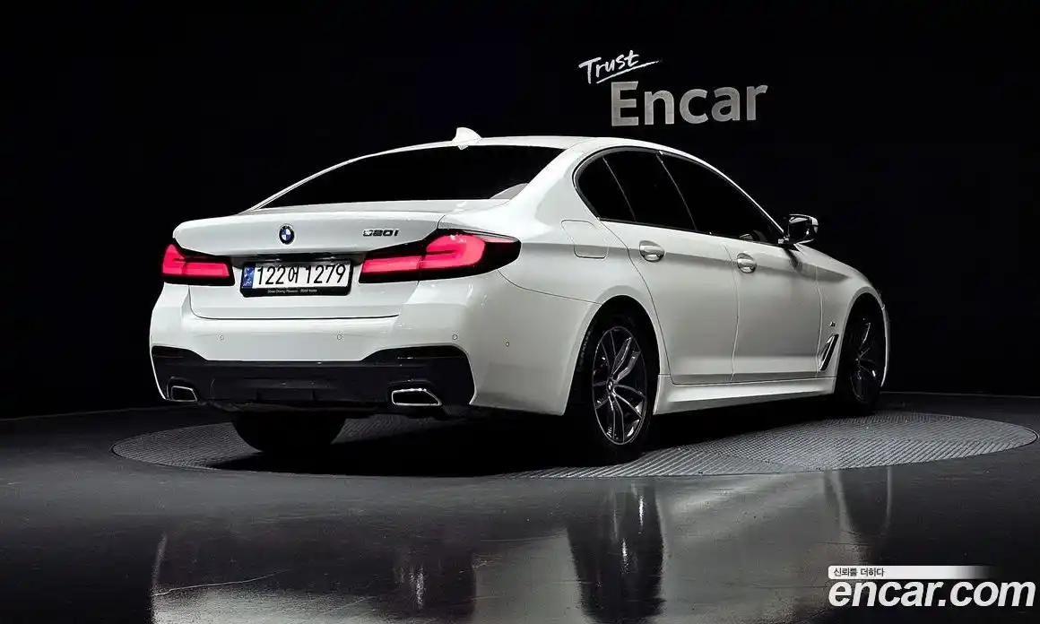 BMW 5-Series 2022 2.0 Автомат в Москве № 211408, фото 15