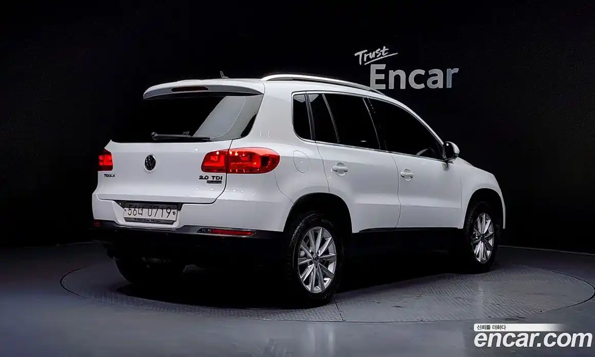 Volkswagen Tiguan 2016 2.0 Автомат в Москве № 211748, фото 16