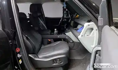 Land Rover Defender 2024 3.0 Автомат в Москве № 213413, миниатюра 11