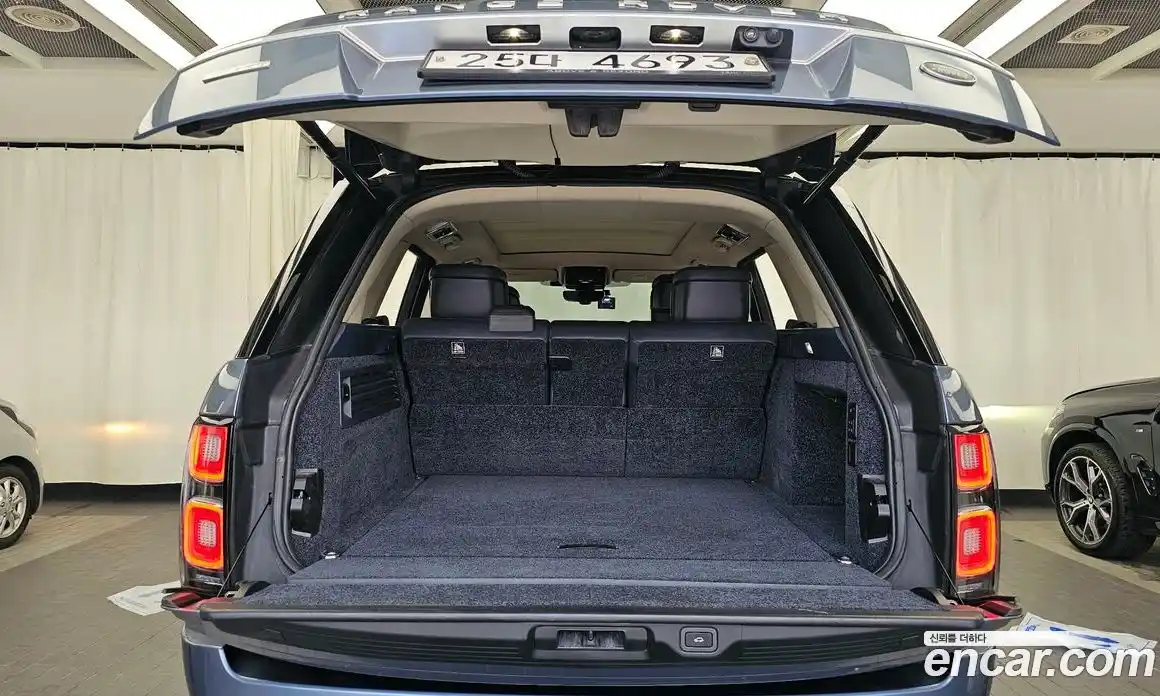 Land Rover Range-Rover 2018 4.4 Автомат в Москве № 213740, фото 18