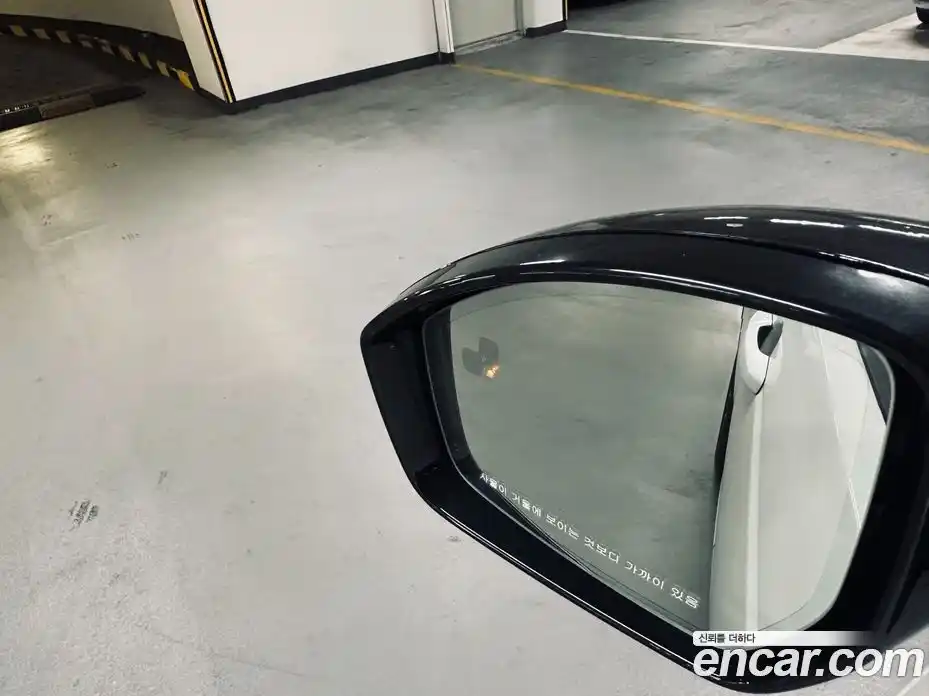 Land Rover Discovery Sport 2025 2.0 Автомат в Москве № 213889, фото 15