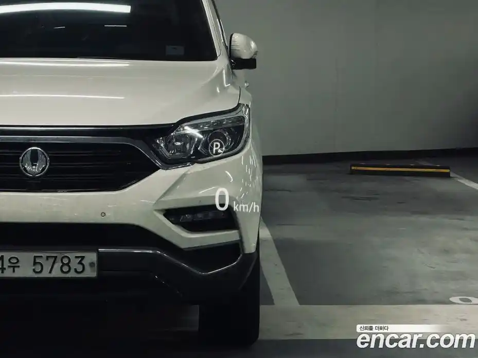 Land Rover Discovery Sport 2025 2.0 Автомат в Москве № 213889, фото 17