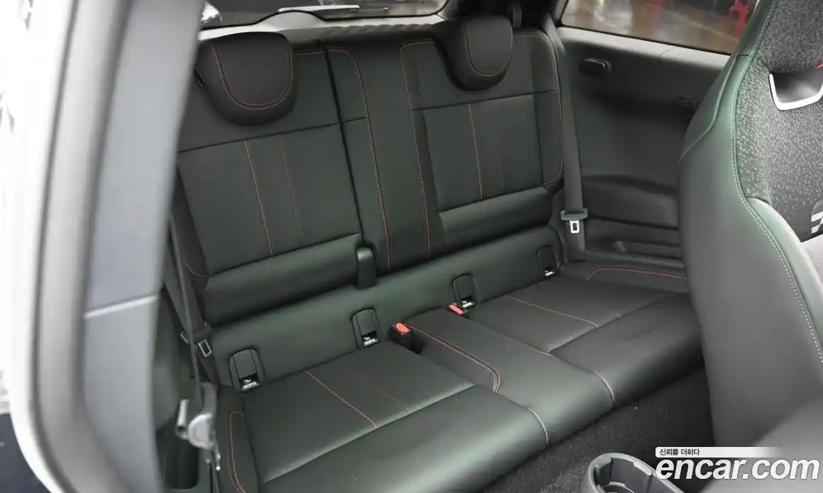 Mini Cooper 2025 0.1 Автомат в Москве № 213942, фото 12