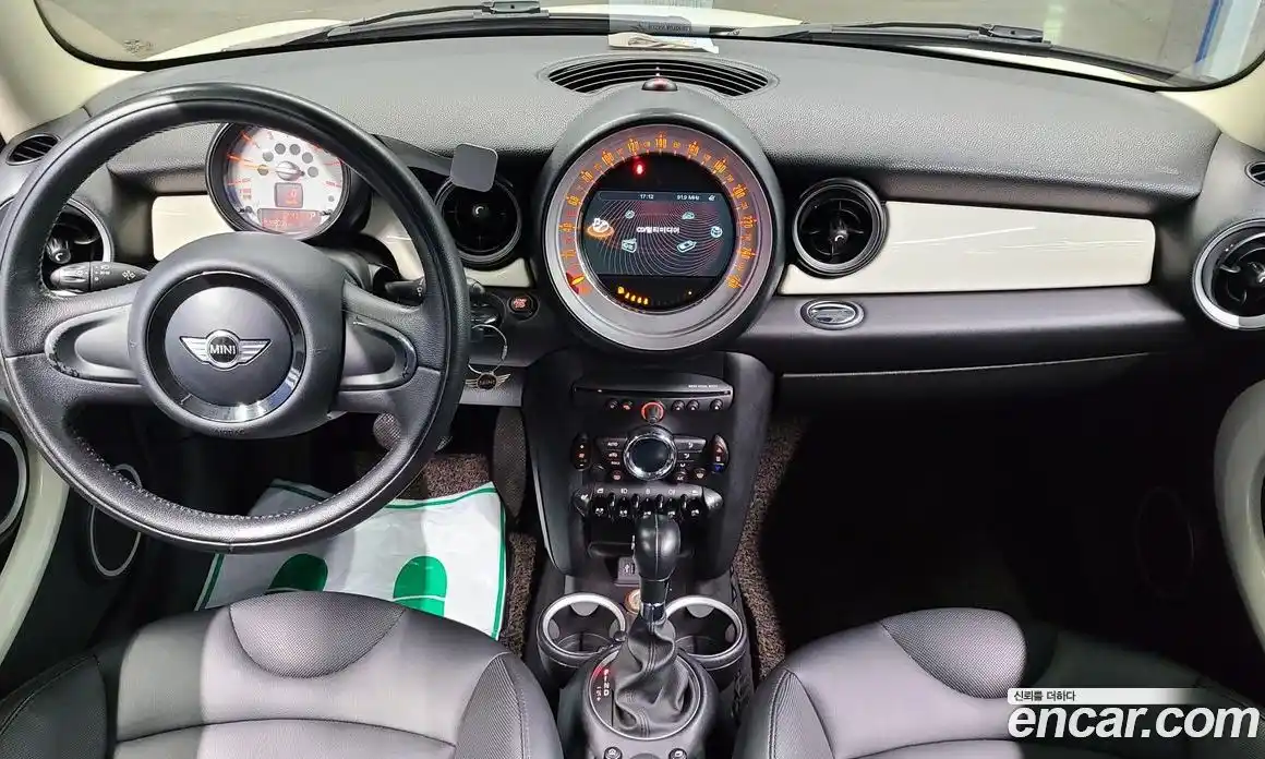 Mini Clubman 2013 1.6 Автомат в Москве № 214421, фото 10