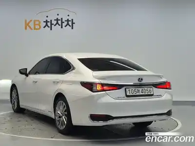 Lexus ES 2021 2.5 Автомат в Москве № 214817, миниатюра 2