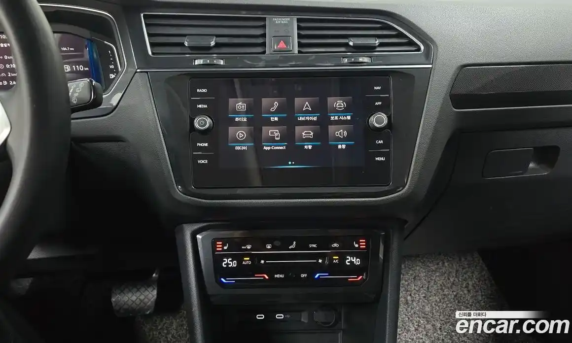 Volkswagen Tiguan 2022 2.0 Автомат в Москве № 215136, фото 12